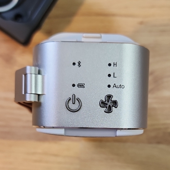 NEW LG PuriCare Mini wireless Air Purifier portable - Picture 3 of 9